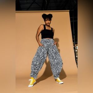 Dressed in Lala Coming In Hot Balloon Leg Pants in Medium